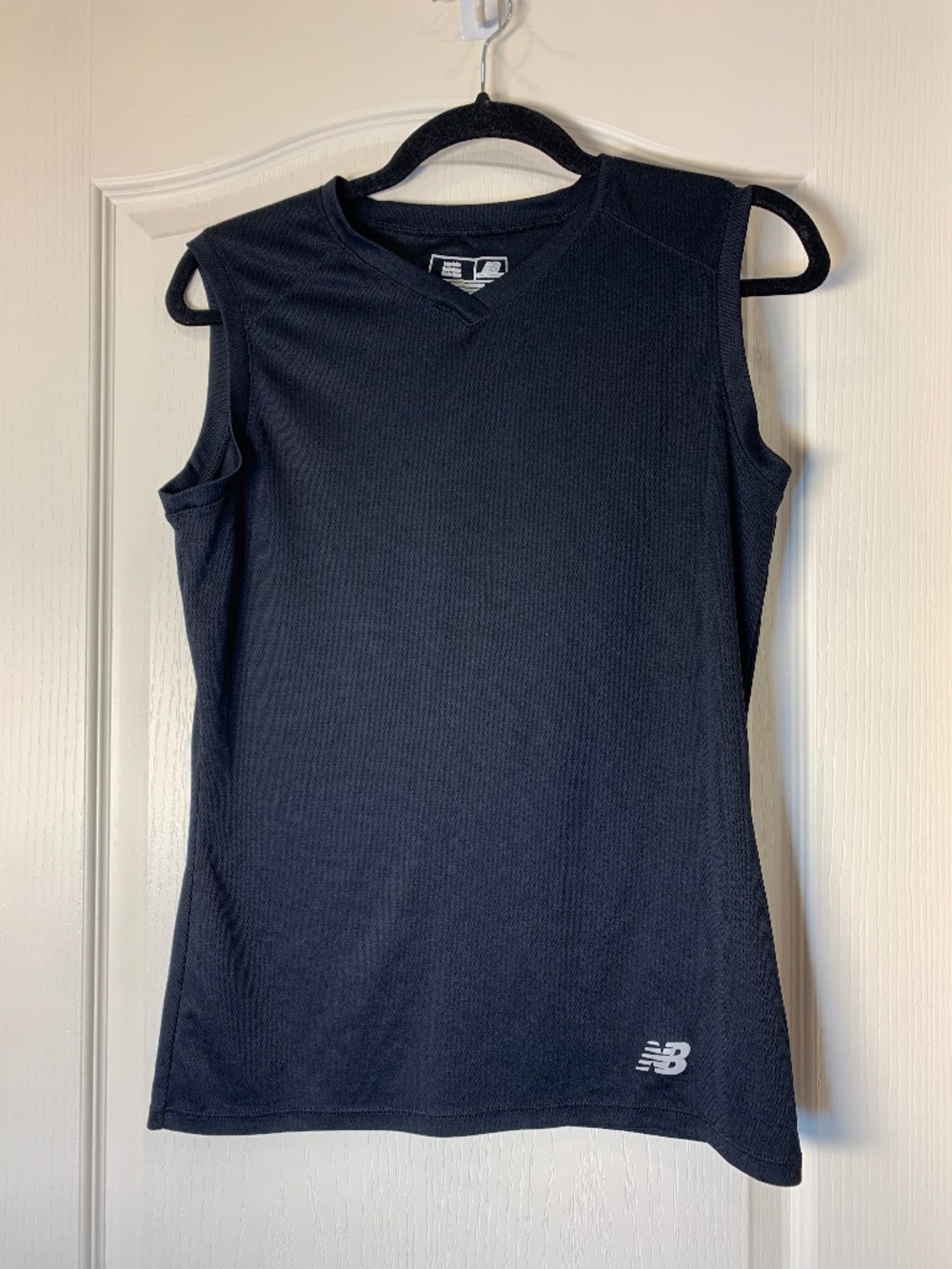 New Balance Black Breathable Women’s Performance Tank for Training, Size L